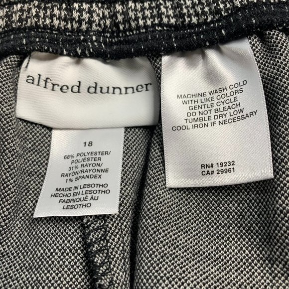 Alfred Dunner Ladies Slacks Pullon Elastic Waist Black White Checked Pattern 18 - Picture 6 of 6